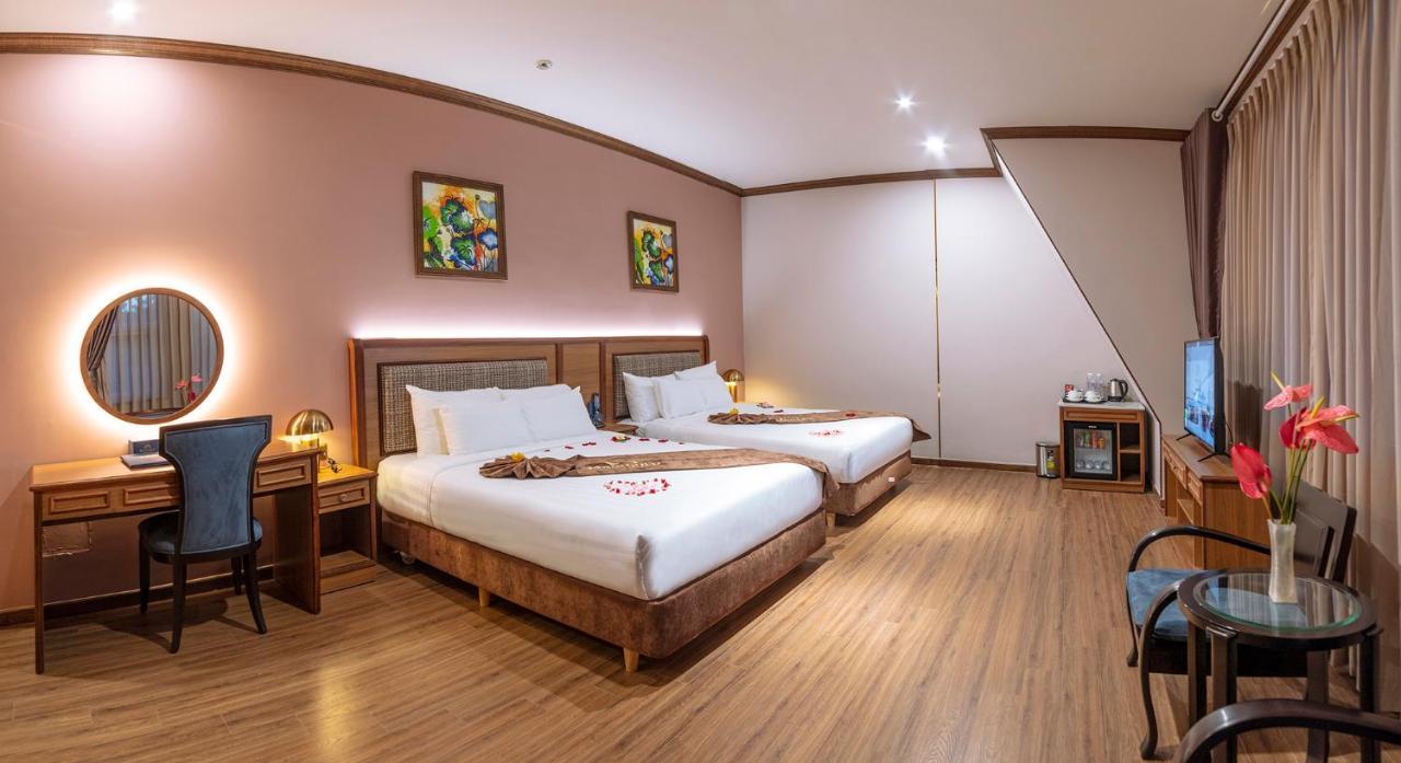 Marigold Hotel Dalat Exterior photo